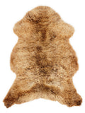 Mehrfarbiges britisches Lammfell, ca. 100 × 65 cm, von oben fotografiert: genau das Fell, das Sie erhalten