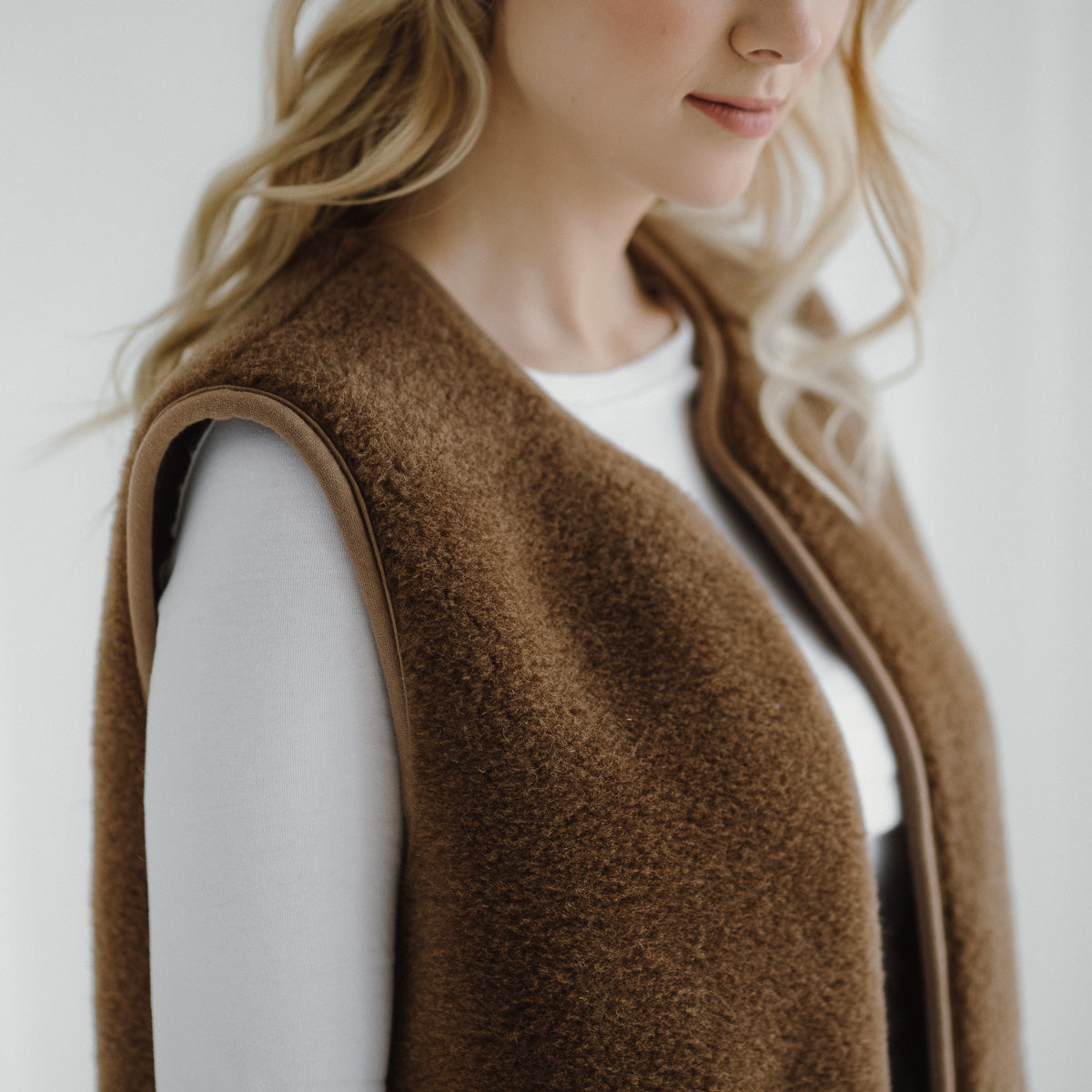 Merino Weste ''Pearl'' Dunkelbraun
