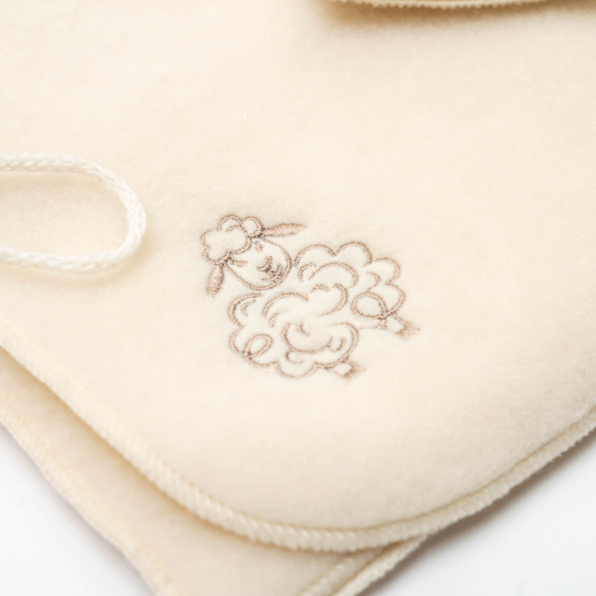 Babyjacke „Schaf“ mit Stickerei; ecru