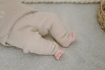 Babyhöschen „Schaf“ mit Stickerei; beige